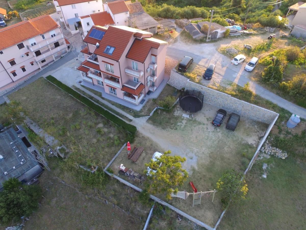 Apartmani Danijela Tomicic ロパール エクステリア 写真